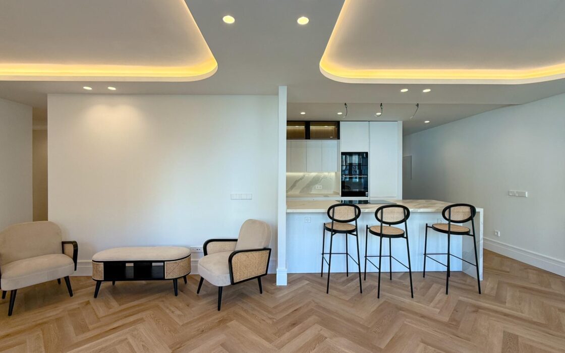 Апартаменты 137 кв.м в Мадриде с 4 комнатами и лифтом