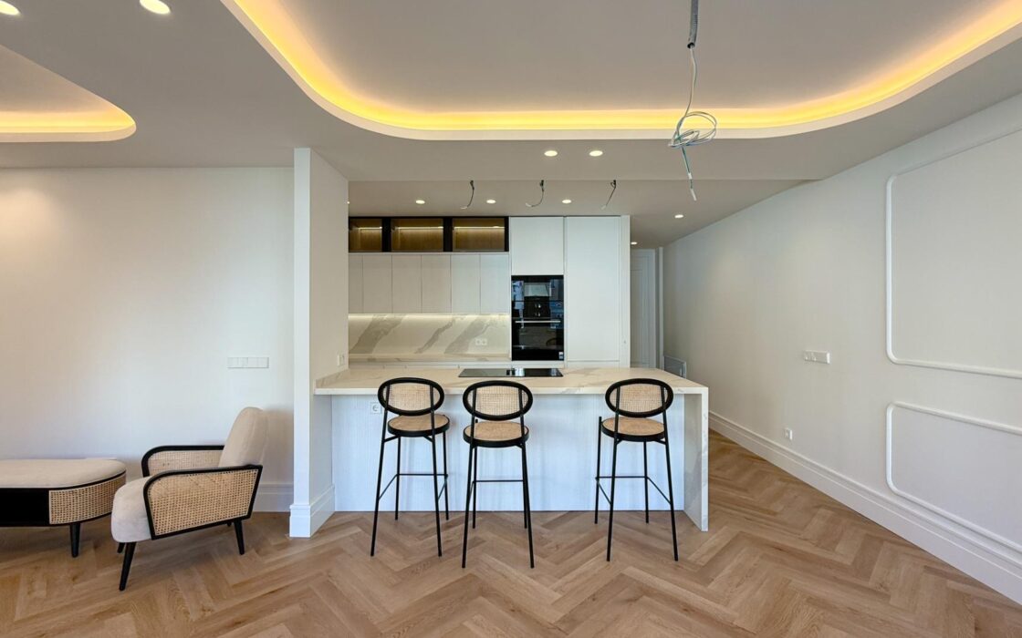 Апартаменты 137 кв.м в Мадриде с 4 комнатами и лифтом