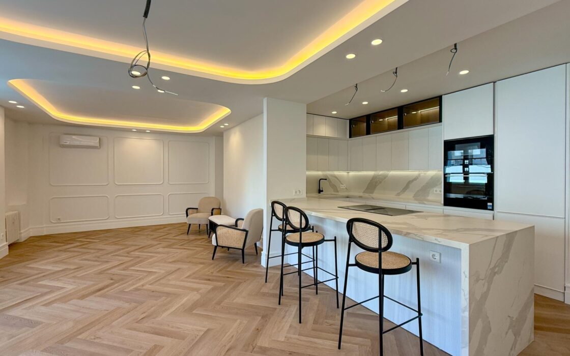 Апартаменты 137 кв.м в Мадриде с 4 комнатами и лифтом