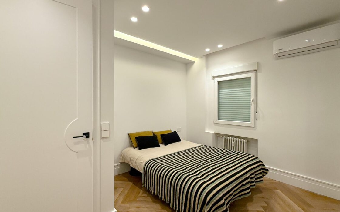 Апартаменты 137 кв.м в Мадриде с 4 комнатами и лифтом