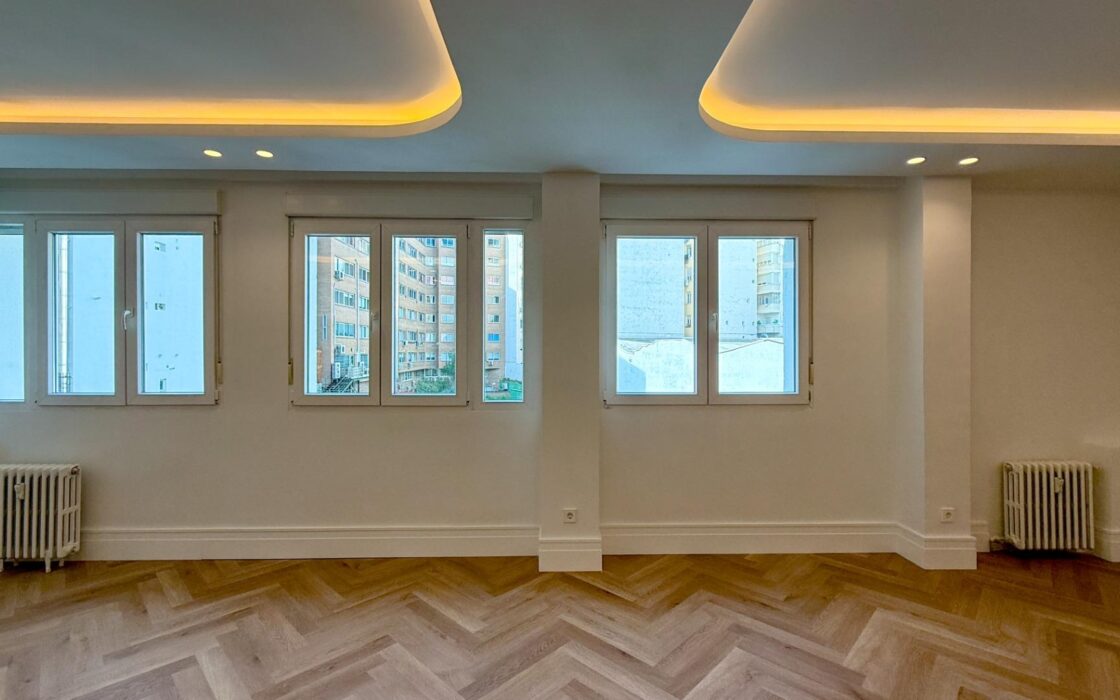 Апартаменты 137 кв.м в Мадриде с 4 комнатами и лифтом