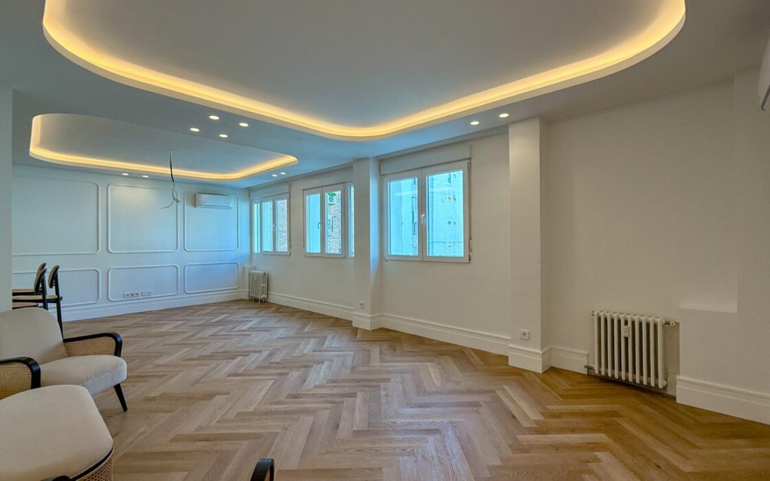 Апартаменты 137 кв.м в Мадриде с 4 комнатами и лифтом