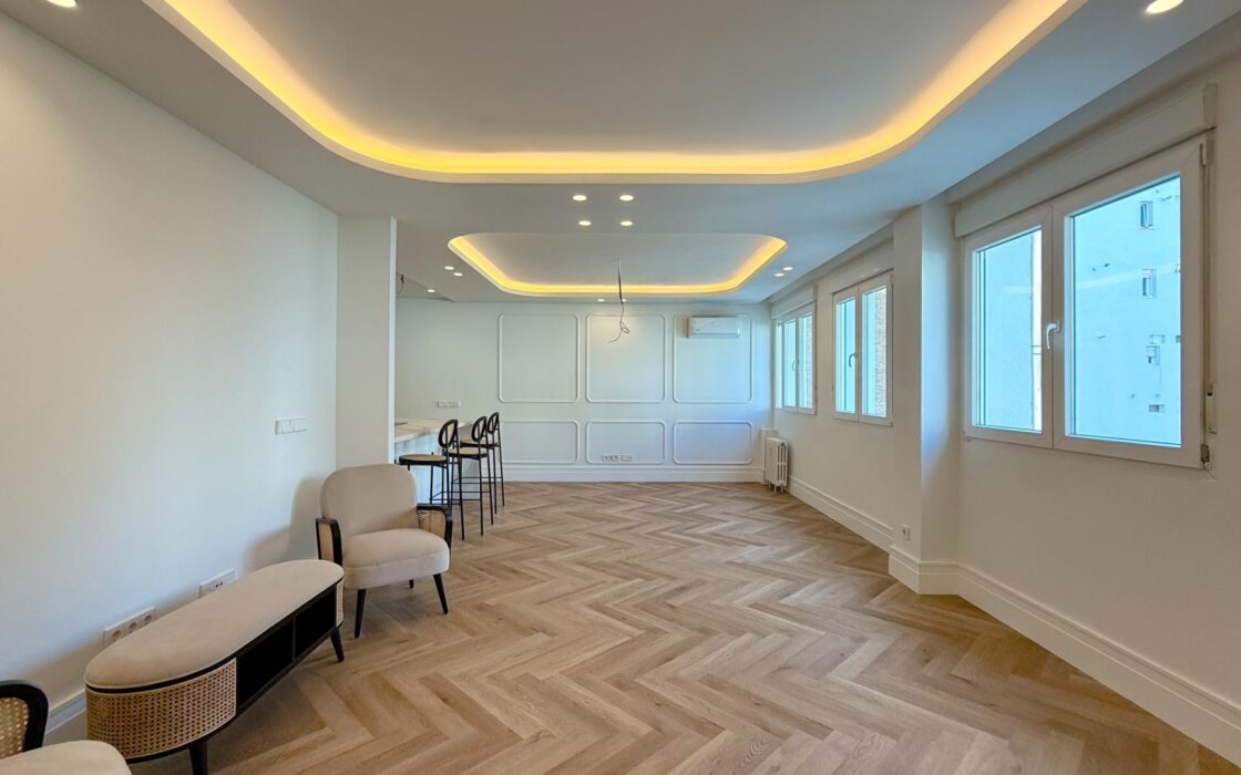 Апартаменты 137 кв.м в Мадриде с 4 комнатами и лифтом