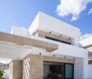 Дом 167 кв.м в Ориуэла Коста, 3 спальни, новый 2023 года