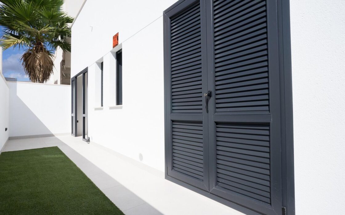 Дом 167 кв.м в Ориуэла Коста, 3 спальни, новый 2023 года