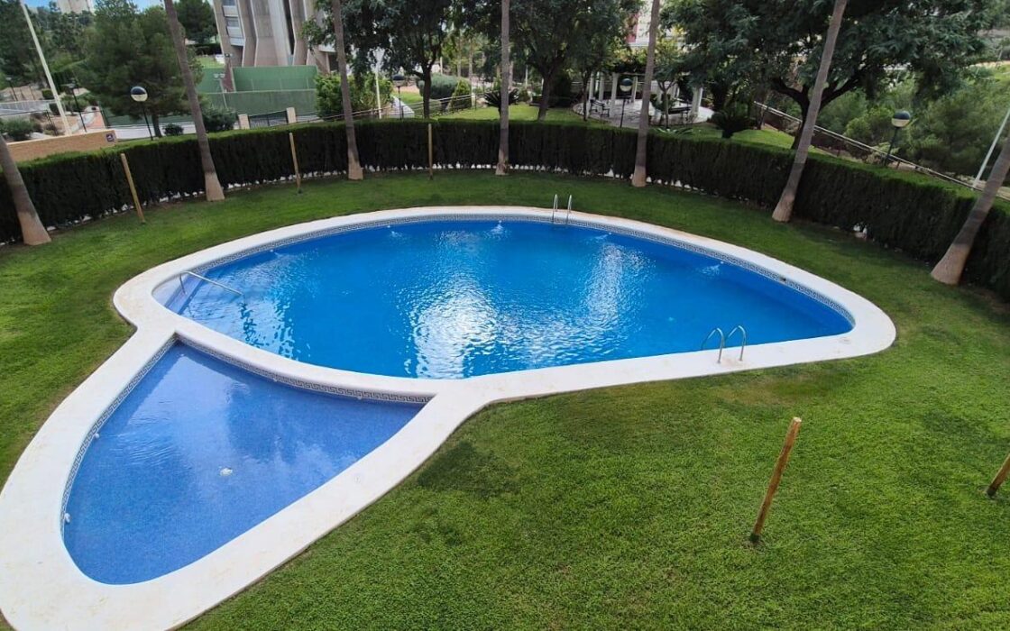 Квартира с панорамным видом в Бенидорме 68 кв.м с террасой