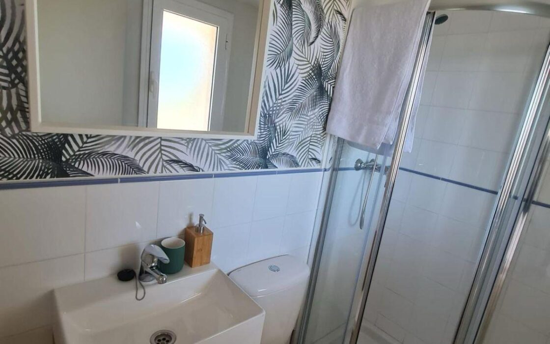 Апартаменты в Ориуэла Коста с террасой 85 кв.м 3 комнаты