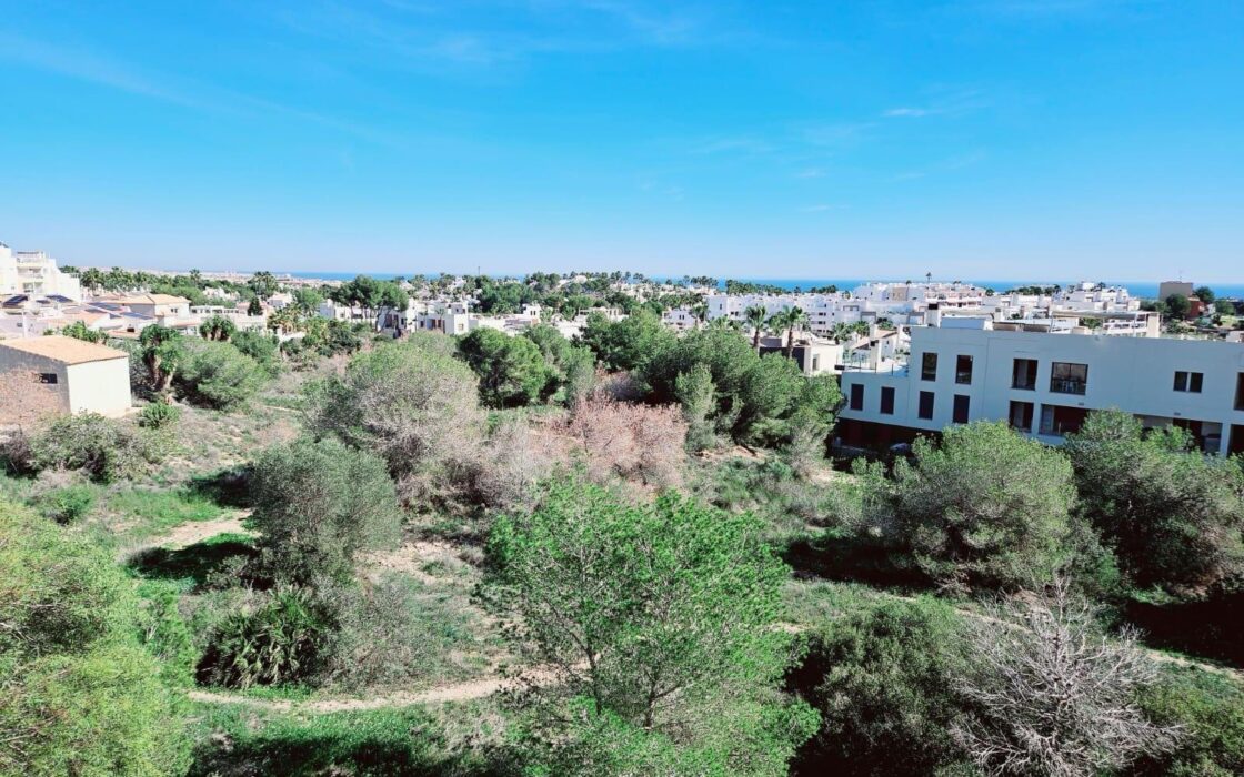 Апартаменты в Ориуэла Коста с террасой 85 кв.м 3 комнаты