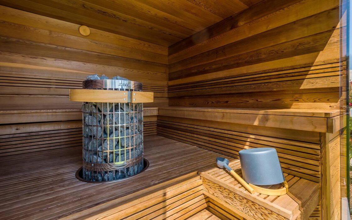 Вилла в San Miguel de Salinas з терасою та басейном 273 кв.м.