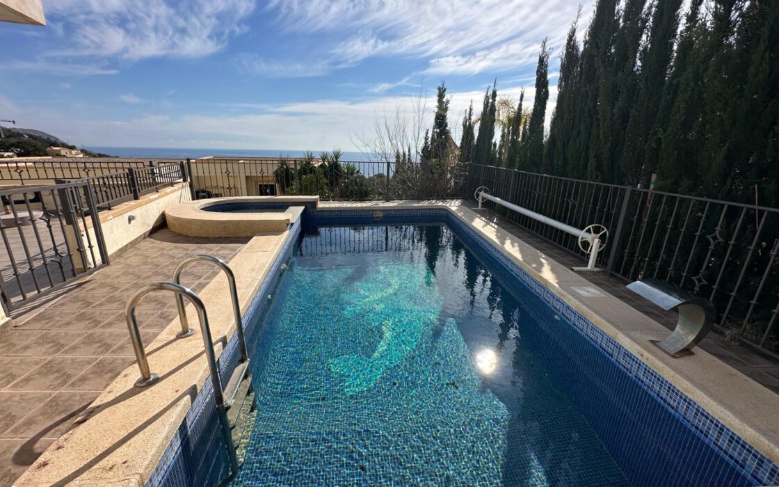 Апартаменти з видом на море в Альтеа 93 кв.м 2 спальні