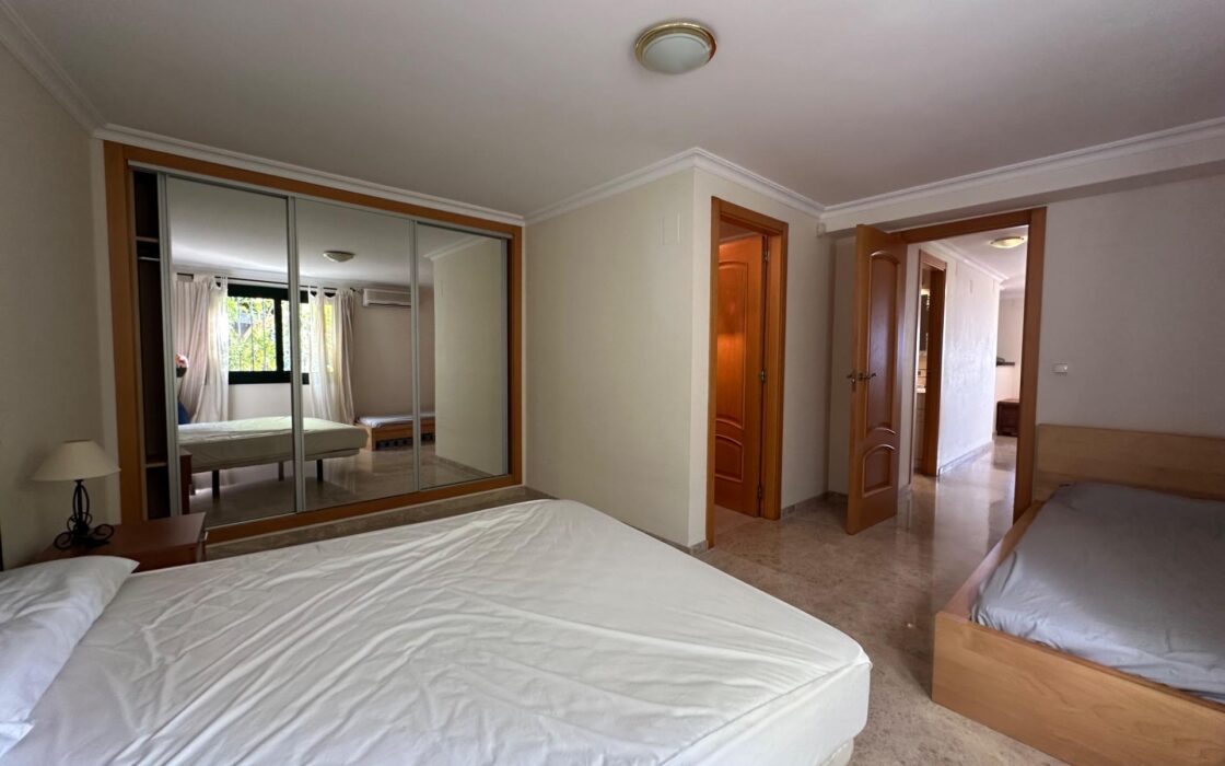 Апартаменти з видом на море в Альтеа 93 кв.м 2 спальні