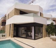 Вилла с 3 спальнями и бассейном в Ориуэла Коста 320 кв.м