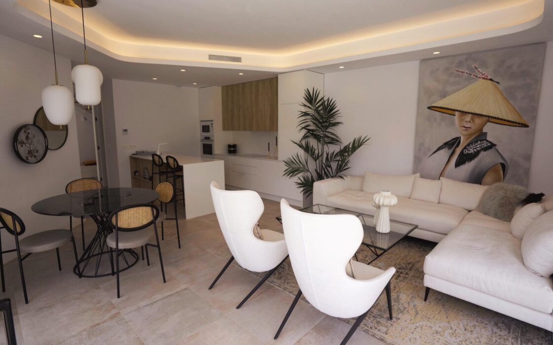 Вилла с 3 спальнями и бассейном в Ориуэла Коста 320 кв.м