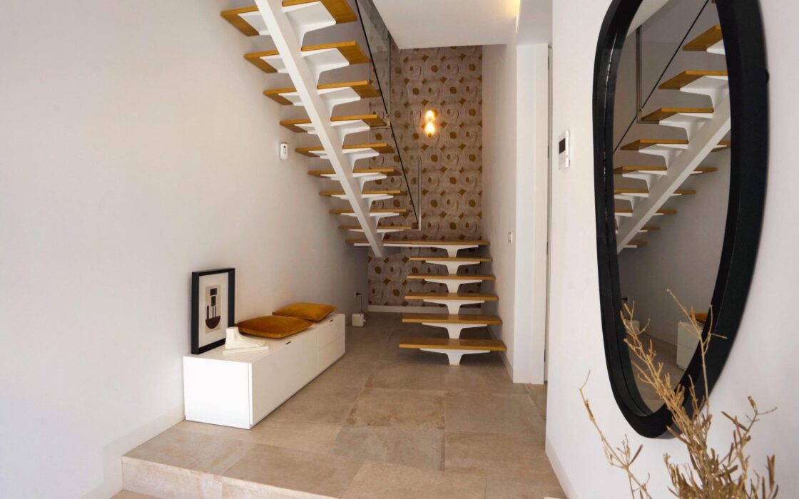 Вилла с 3 спальнями и бассейном в Ориуэла Коста 320 кв.м