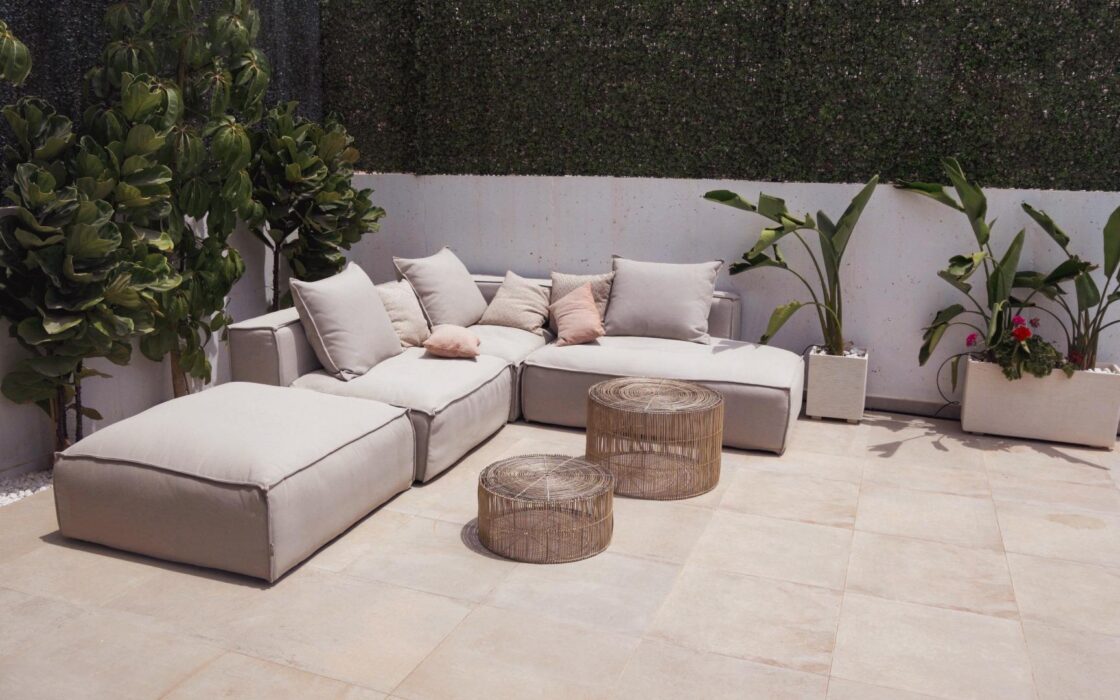 Вилла с 3 спальнями и бассейном в Ориуэла Коста 320 кв.м