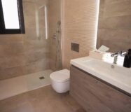 Вилла с 3 спальнями и бассейном в Ориуэла Коста 320 кв.м