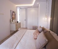 Вилла с 3 спальнями и бассейном в Ориуэла Коста 320 кв.м