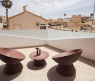 Вилла с 3 спальнями и бассейном в Ориуэла Коста 320 кв.м