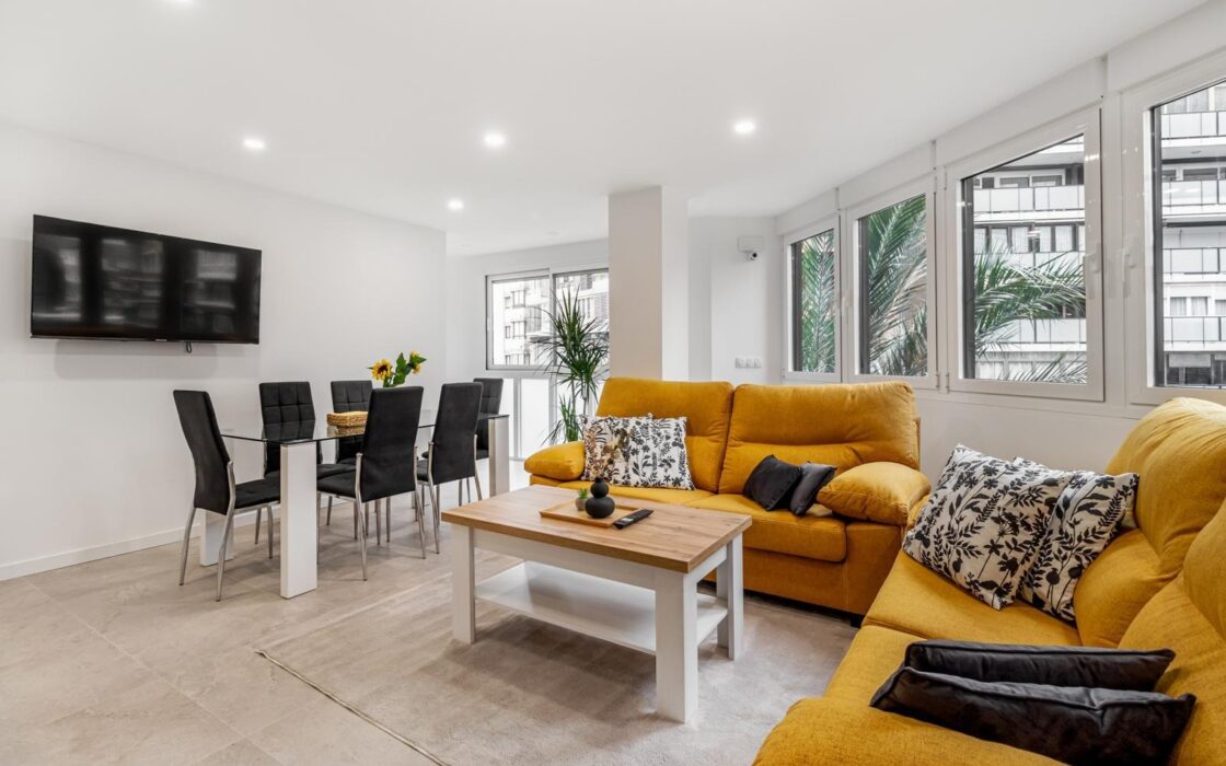 Просторна квартира в центрі Аліканте 154 кв.м з 6 спальнями