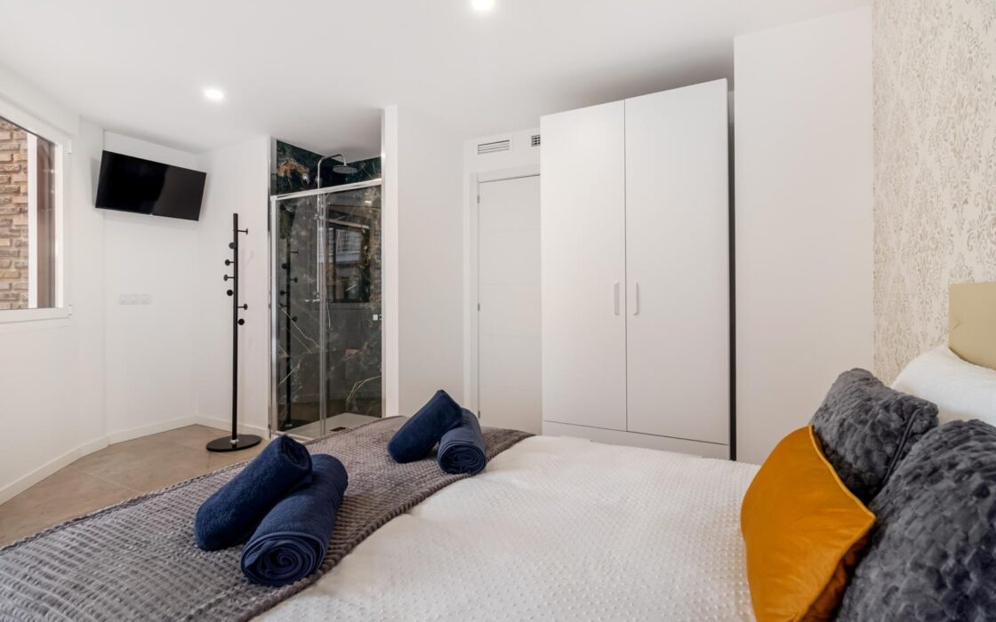 Просторна квартира в центрі Аліканте 154 кв.м з 6 спальнями