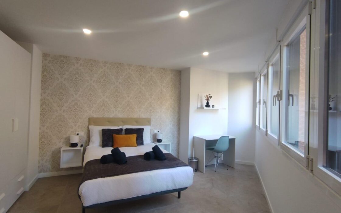 Просторна квартира в центрі Аліканте 154 кв.м з 6 спальнями