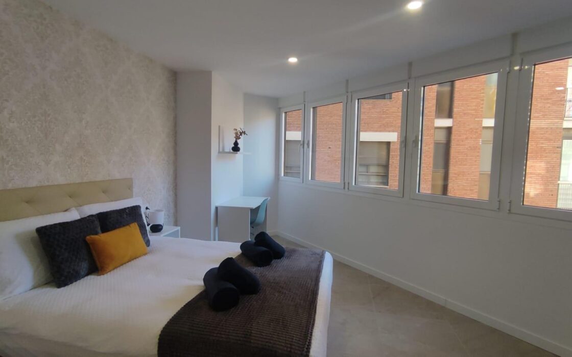 Просторна квартира в центрі Аліканте 154 кв.м з 6 спальнями