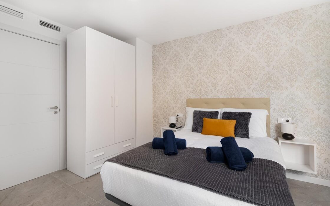 Просторна квартира в центрі Аліканте 154 кв.м з 6 спальнями