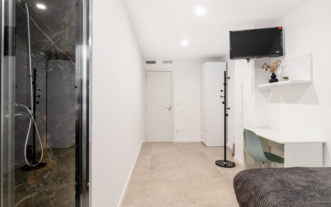 Просторна квартира в центрі Аліканте 154 кв.м з 6 спальнями