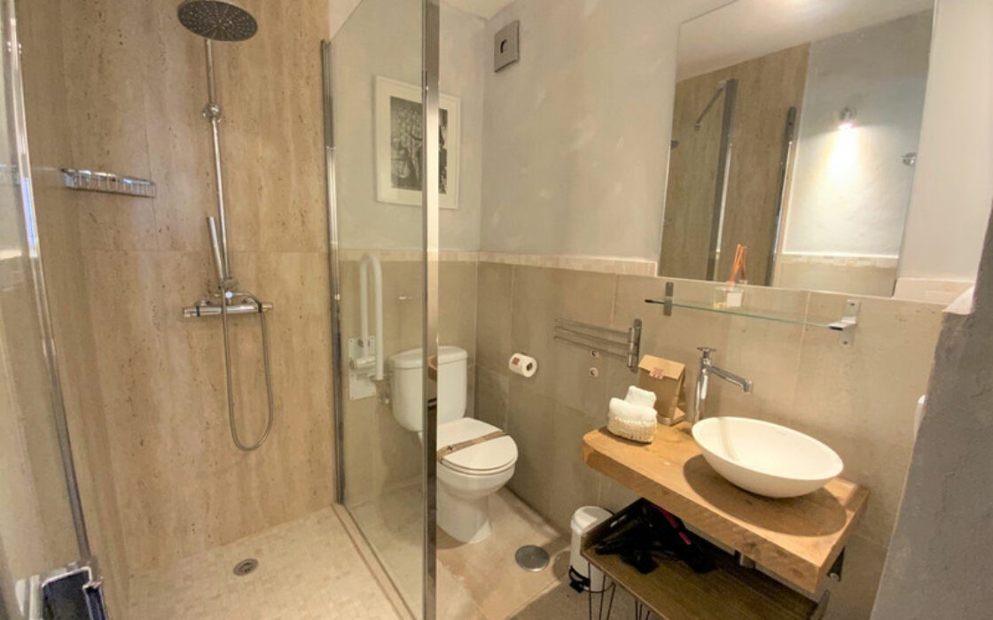 Вилла в Марбелье, 6 комнат, вид на море, с мебелью