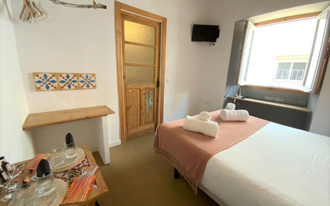 Вилла в Марбелье, 6 комнат, вид на море, с мебелью