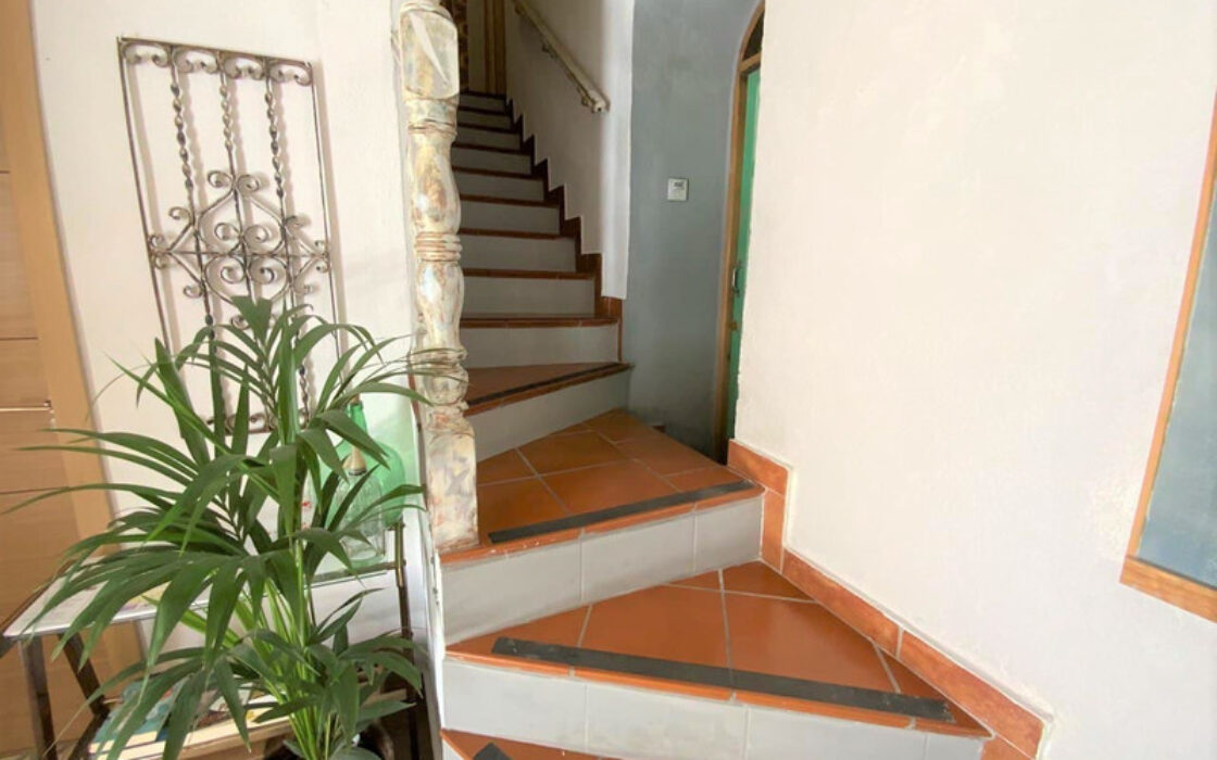 Вилла в Марбелье, 6 комнат, вид на море, с мебелью