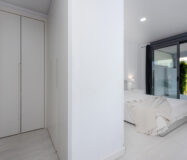 Квартира 93 кв.м с террасой в Эстепоне у моря