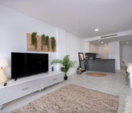 Квартира 93 кв.м с террасой в Эстепоне у моря