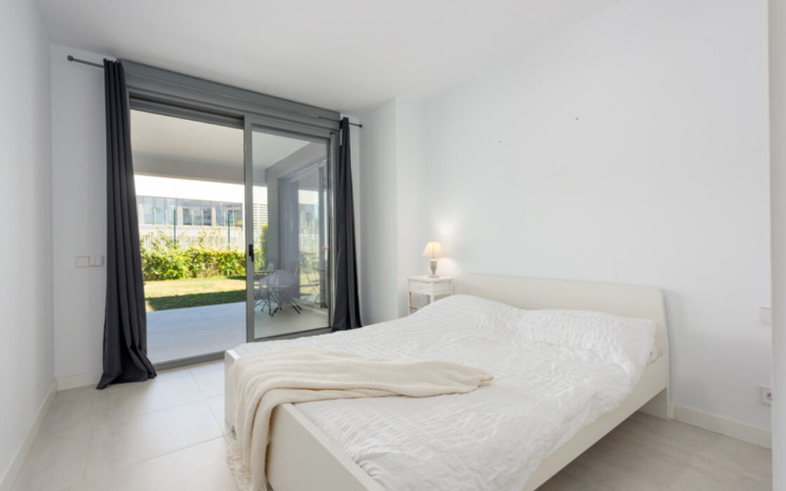 Квартира 93 кв.м с террасой в Эстепоне у моря