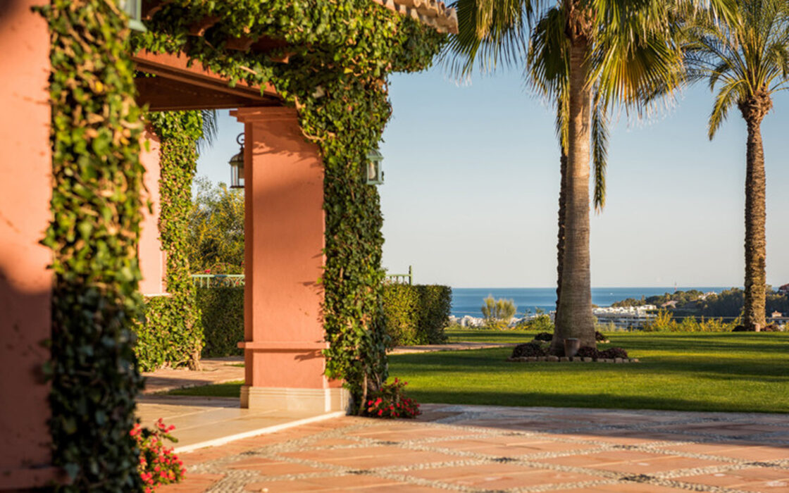 Розкішна тераса в Іспанії, 2000 кв.м на Коста-дель-Соль