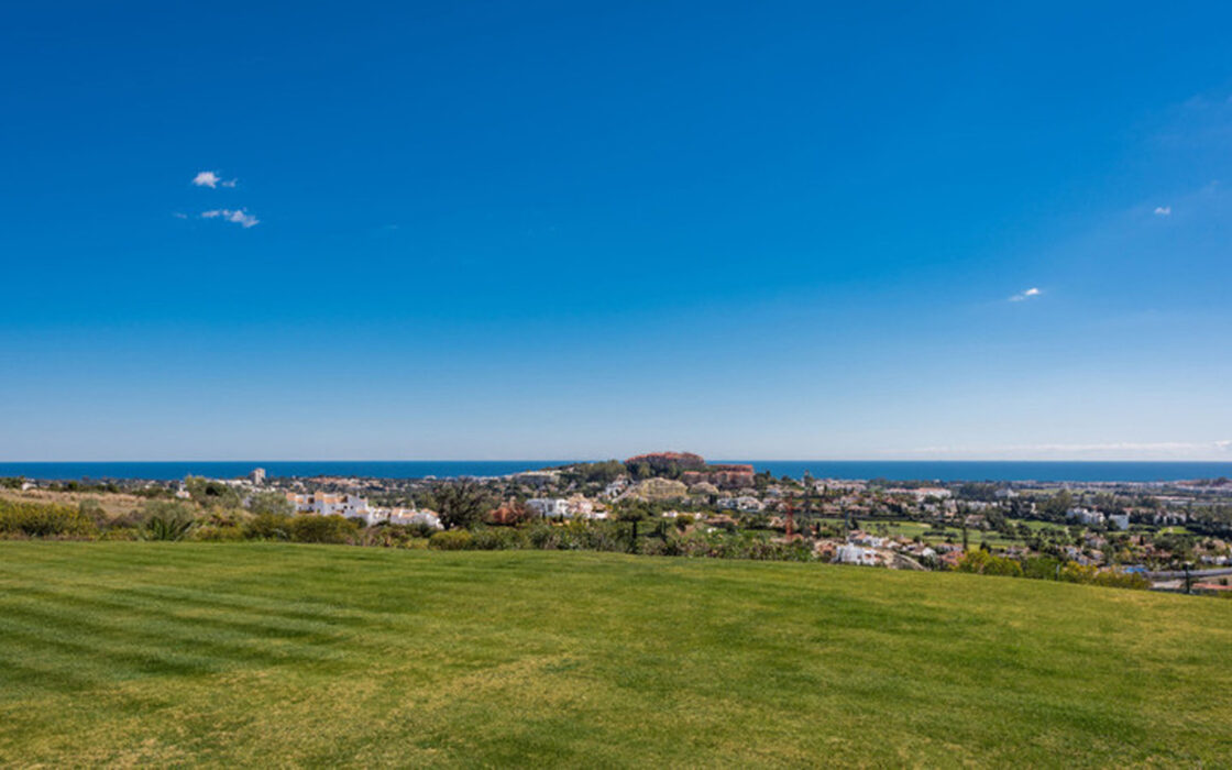 Розкішна тераса в Іспанії, 2000 кв.м на Коста-дель-Соль