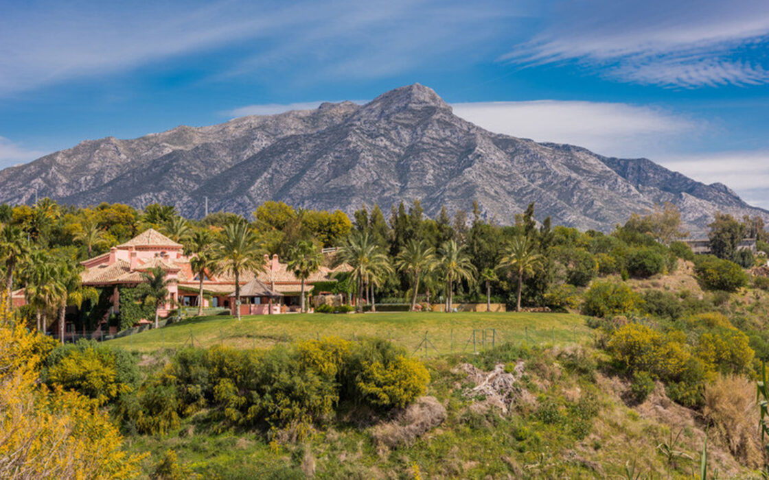 Розкішна тераса в Іспанії, 2000 кв.м на Коста-дель-Соль