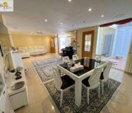 Вилла в Манисес с террасой и бассейном 460 кв.м