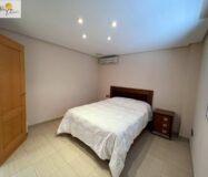 Вилла в Манисес с террасой и бассейном 460 кв.м