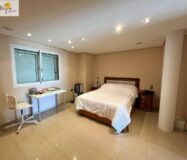 Вилла в Манисес с террасой и бассейном 460 кв.м