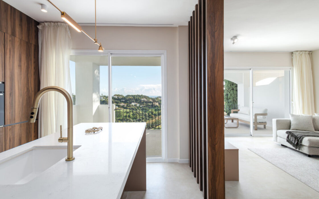 Апартаменты на среднем этаже в La Quinta, 155 кв.м, терраса