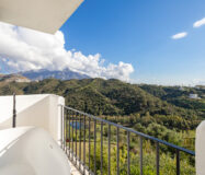 Апартаменты на среднем этаже в La Quinta, 155 кв.м, терраса