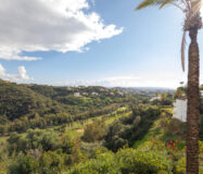 Апартаменты на среднем этаже в La Quinta, 155 кв.м, терраса