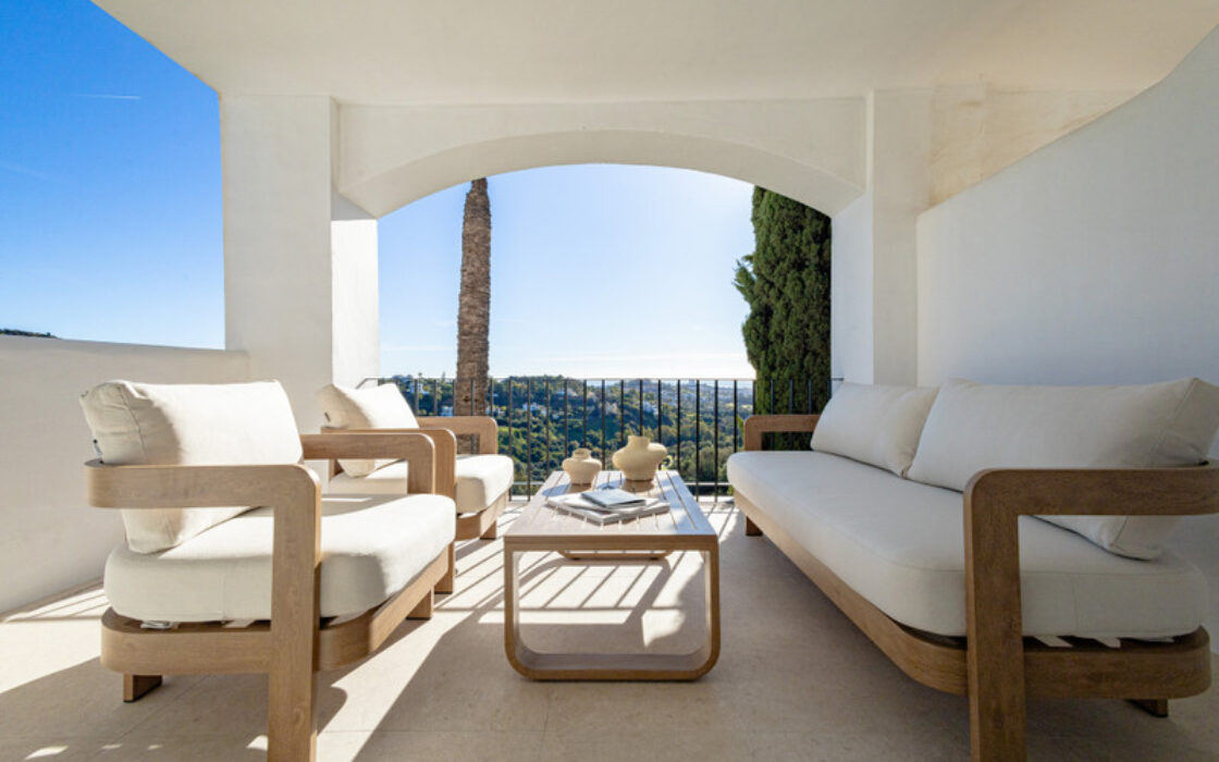 Апартаменты на среднем этаже в La Quinta, 155 кв.м, терраса