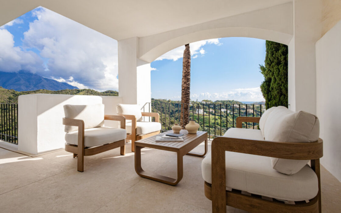 Апартаменты на среднем этаже в La Quinta, 155 кв.м, терраса