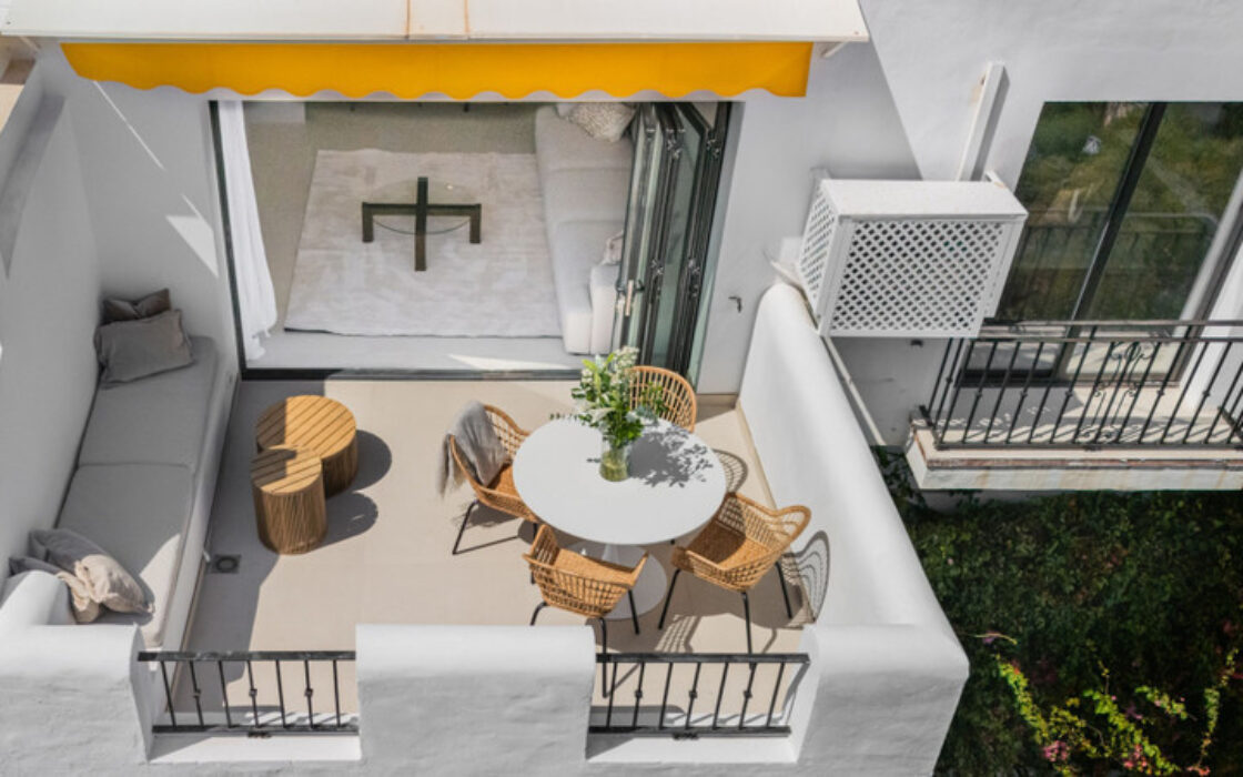 Апартаменты на среднем этаже в La Quinta, 155 кв.м, терраса