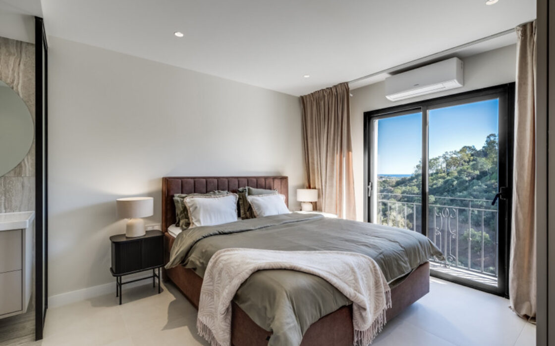 Апартаменты на среднем этаже в La Quinta, 155 кв.м, терраса