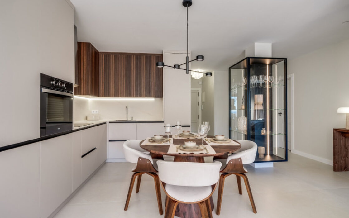 Апартаменты на среднем этаже в La Quinta, 155 кв.м, терраса