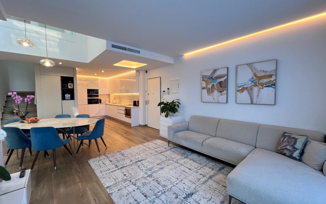 Розкішна вілла з басейном за 500 м від моря, 3 спальні