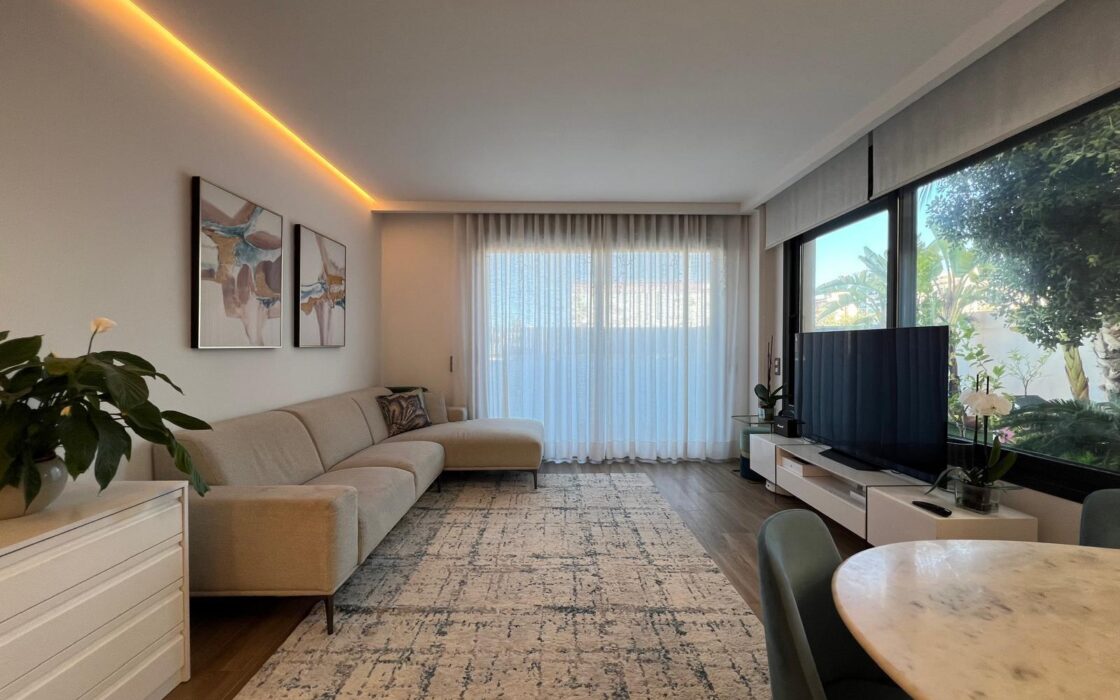 Розкішна вілла з басейном за 500 м від моря, 3 спальні